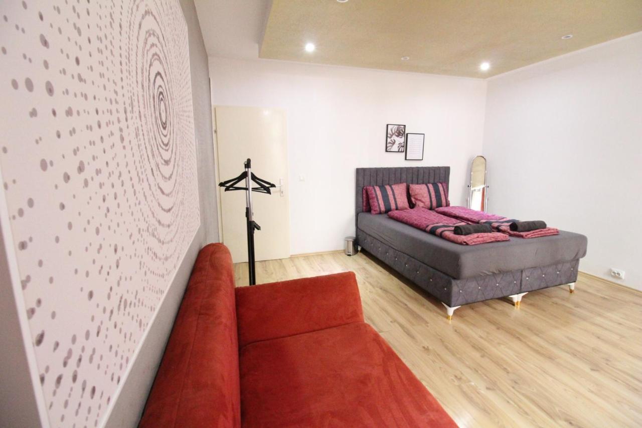 Private Triple Bedroom Rf1 Wien Exterior foto
