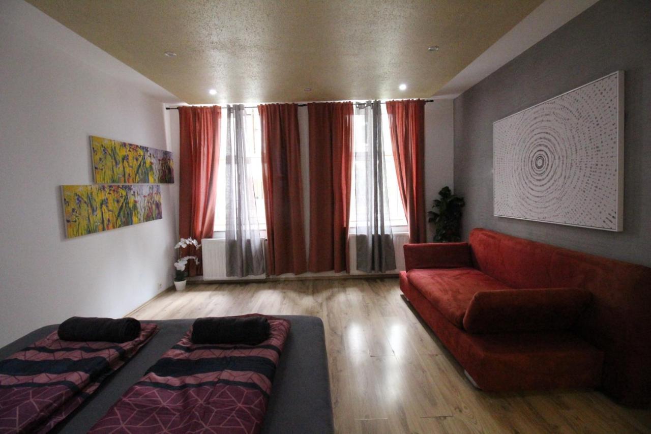 Private Triple Bedroom Rf1 Wien Exterior foto