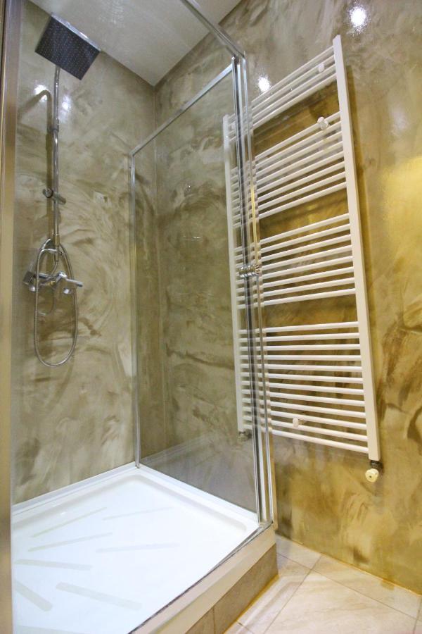 Private Triple Bedroom Rf1 Wien Exterior foto